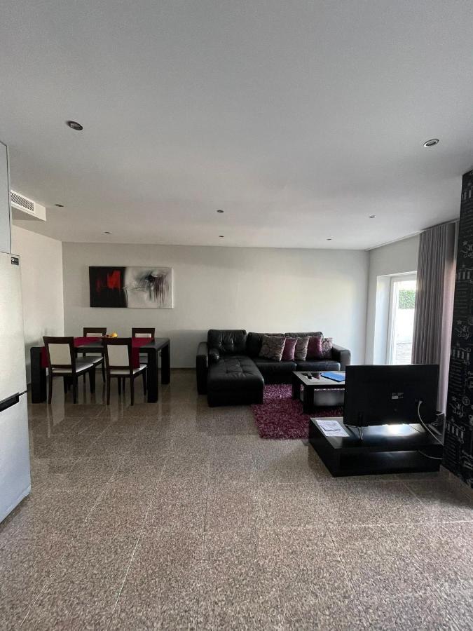 Oporto House Al Lägenhet Maía Exteriör bild